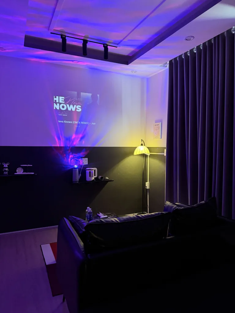 Phòng Dark Room (101) — Long Toàn | Là HÔM Homestay Bà Rịa — ảnh 3