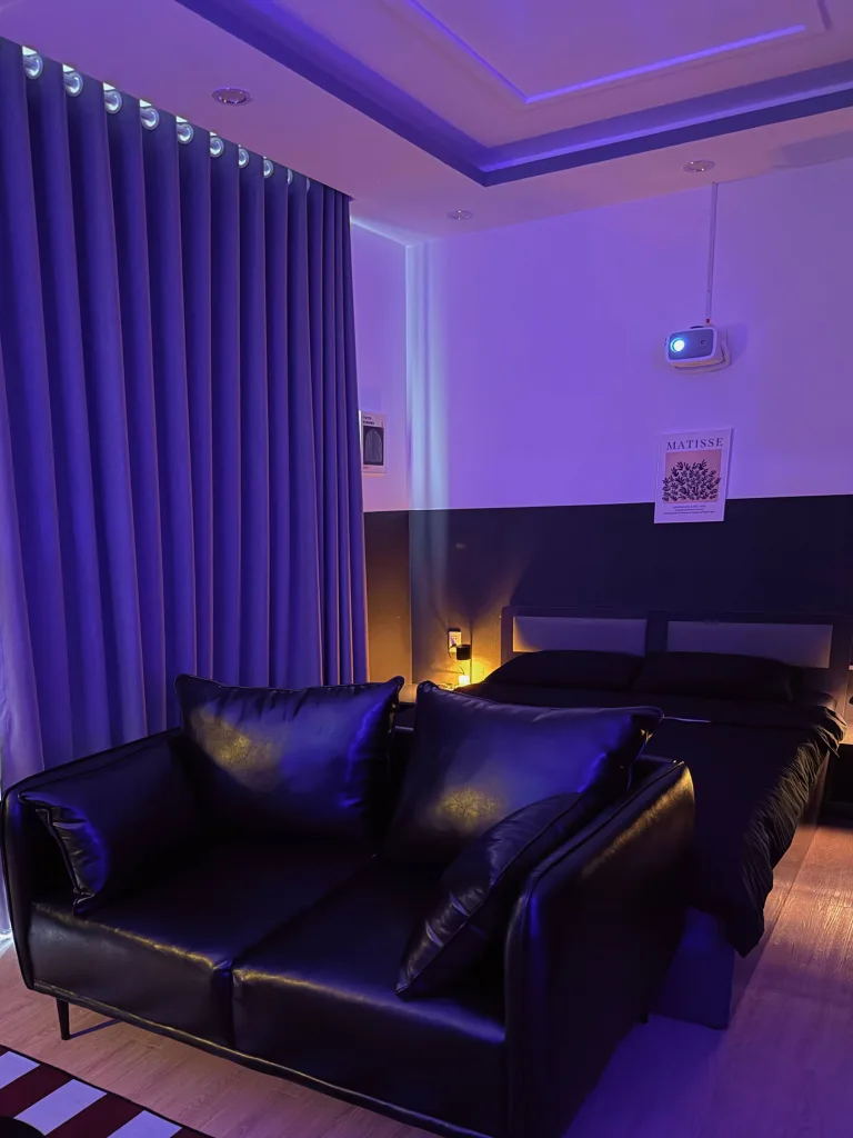 Phòng Dark Room (101) — Long Toàn | Là HÔM Homestay Bà Rịa