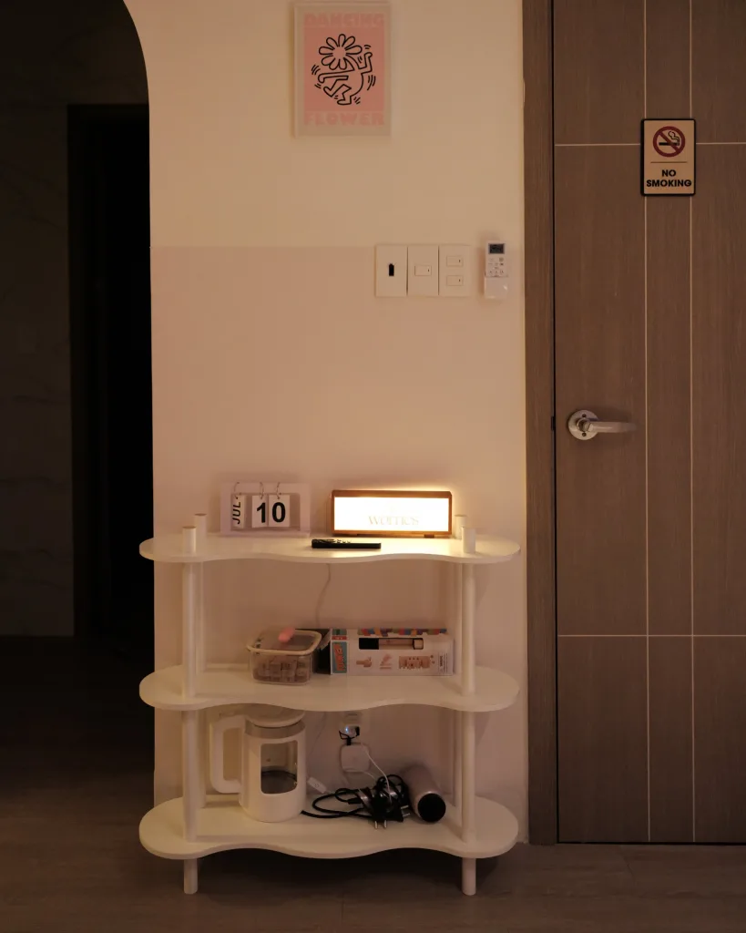 Phòng White Room (201) — Long Toàn | Là HÔM Homestay Bà Rịa — ảnh 4