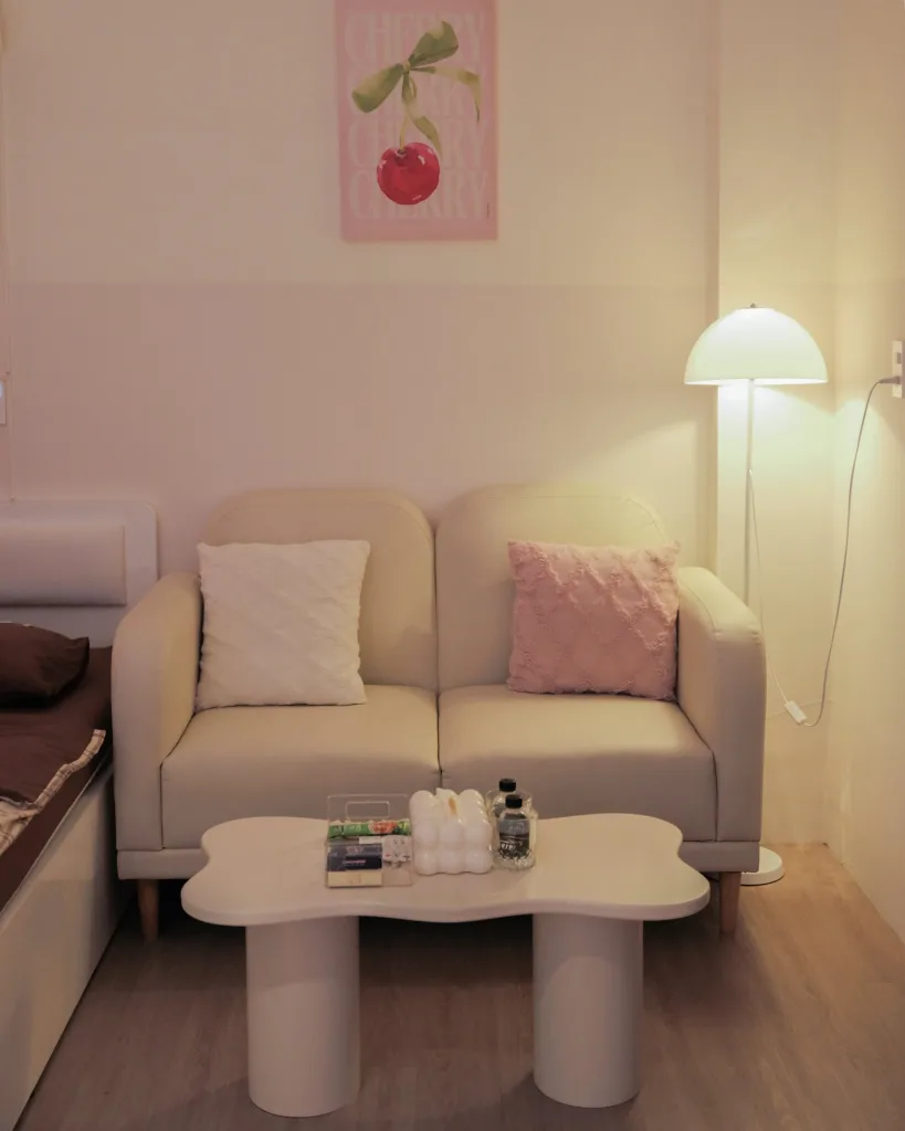 Phòng White Room (201) — Long Toàn | Là HÔM Homestay Bà Rịa — ảnh 5